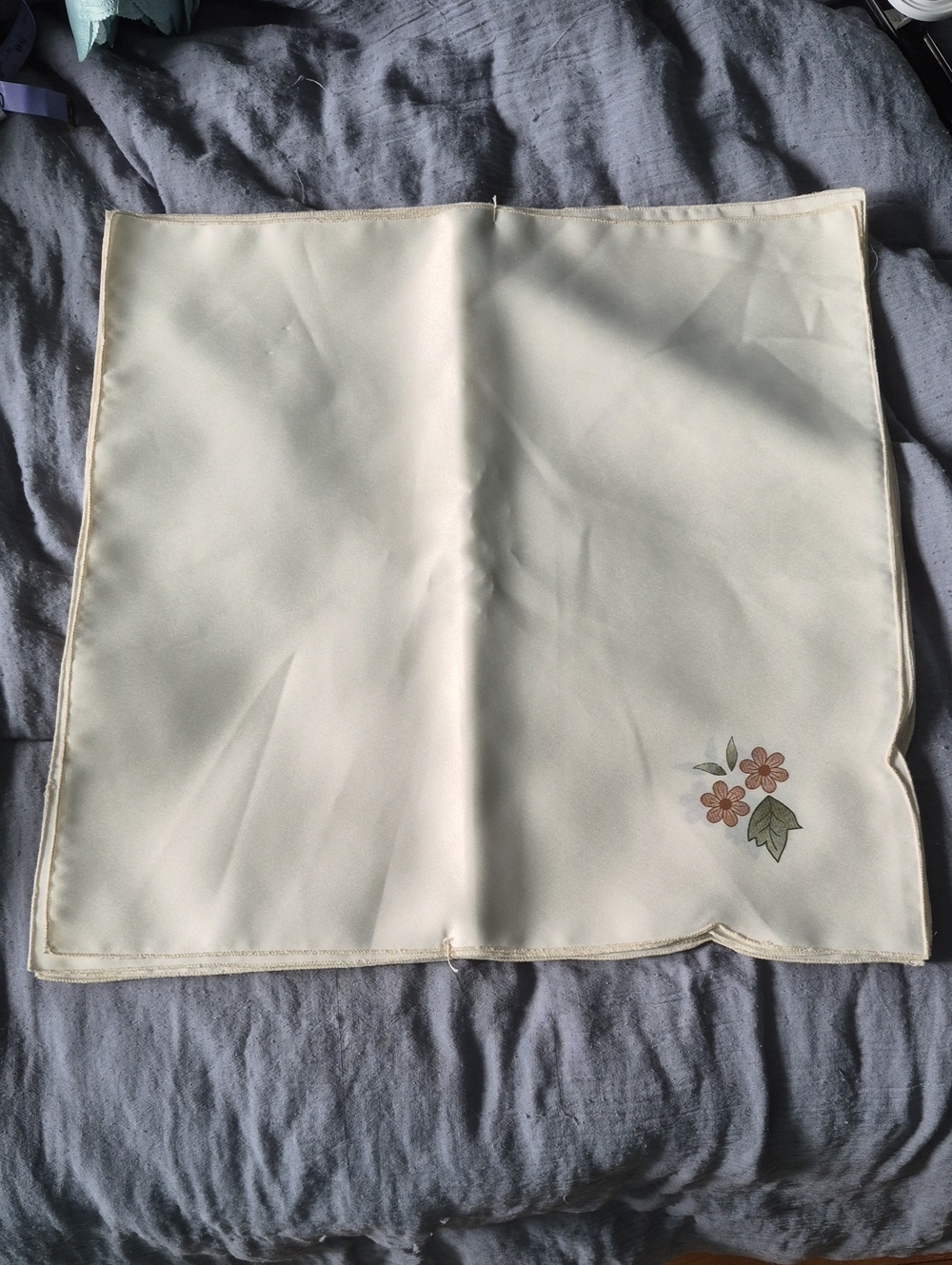 Vintage Cream Luncheon Napkins Set of 12 - Scalloped Embroidered Floral Corner